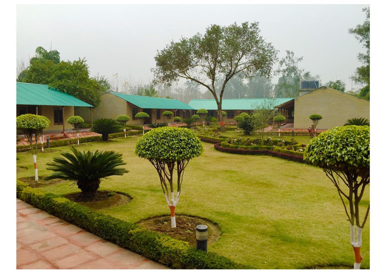 Dr. Sudha'S Ayurveda Hotell Muzaffarnagar Eksteriør bilde